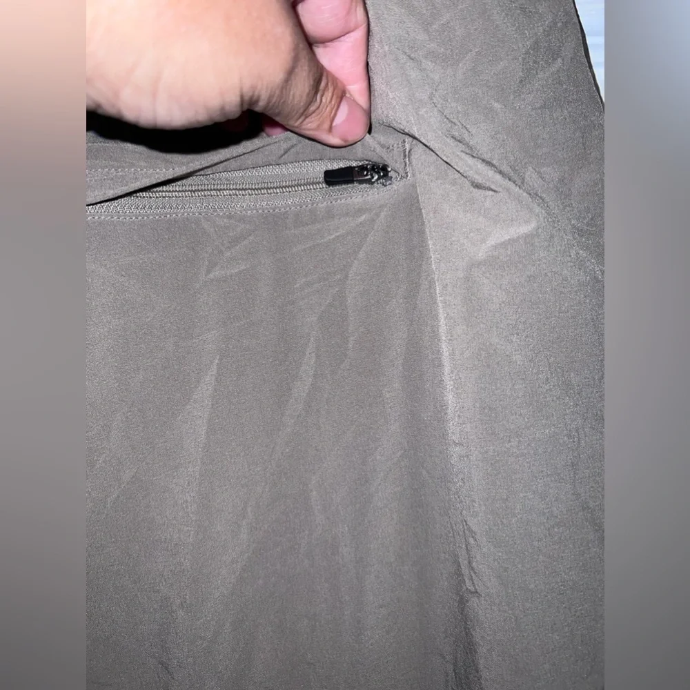 NWT STYLUS Cropped Pants Smokey Gray High Rise Pull On Stretch Pockets